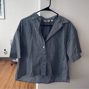 Uniqlo navy gingham boxy short sleeve button-up shirt